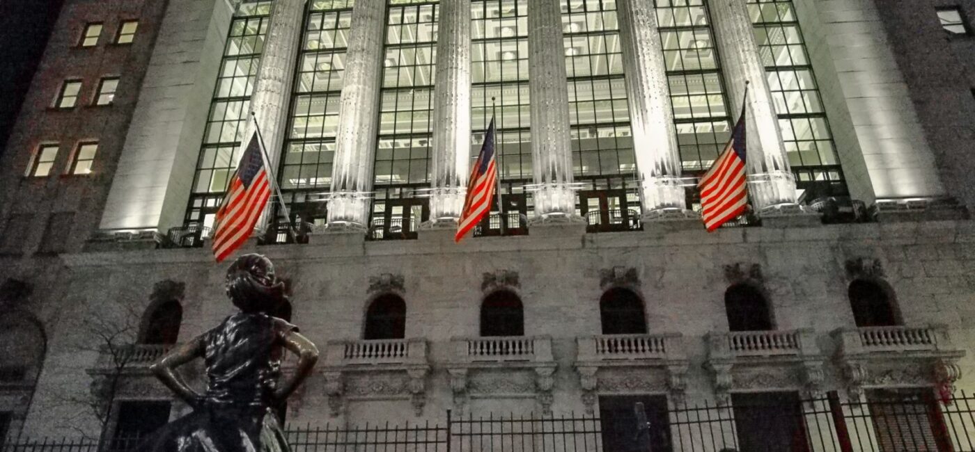 Stocks Settle Lower on Rising Crude Prices and Higher Bond Yields